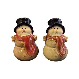 Charming Snowman Salt and Pepper Shakers